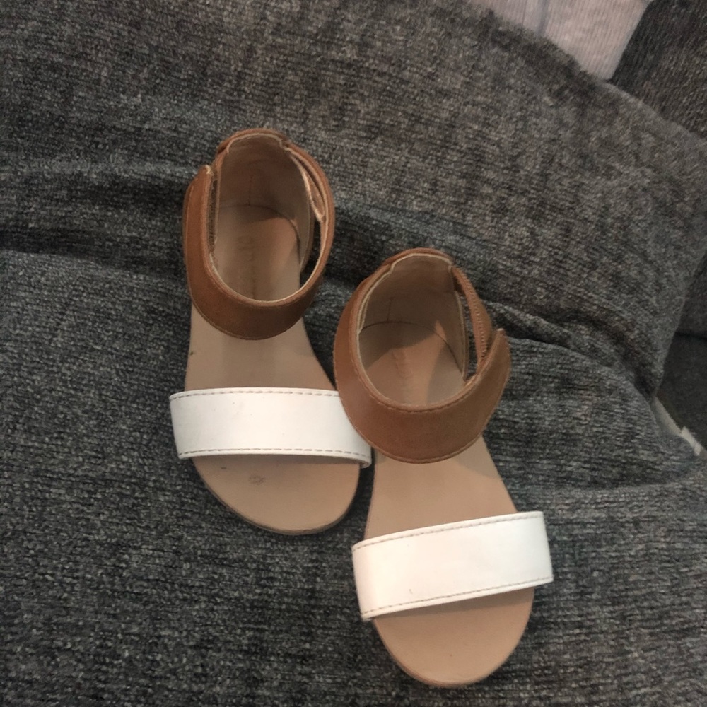 Old Navy toddler sandals